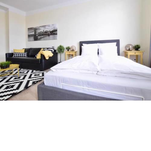 E16- Modern & Quality Apartments, Best Location