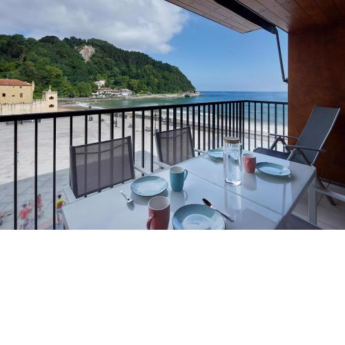 EARRA - Narros Beach - Vistas al mar, 1 min centro