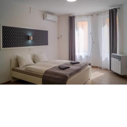 East Side Corner - Apartment 2