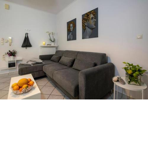 Easy Living City Apartment