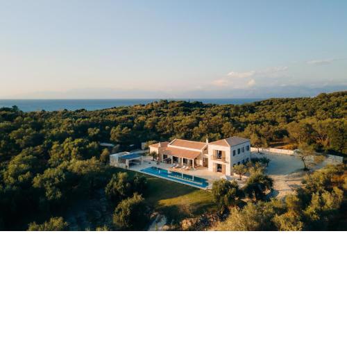 Eclectic and secluded estate, Villa Aegis