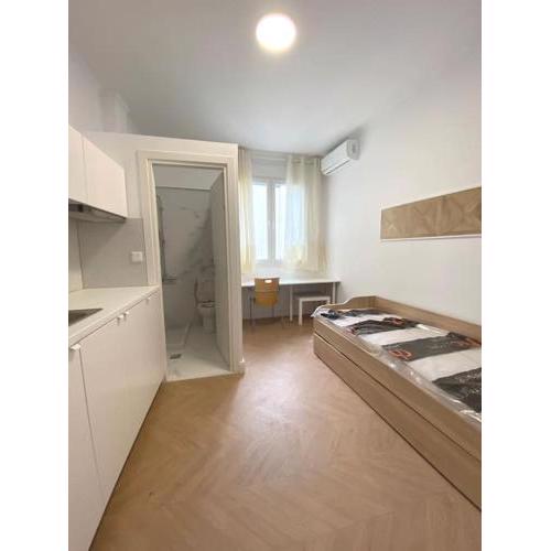 Eclectic Design Studio #02 in Aristotelous