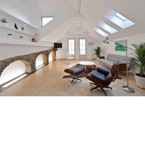 Eclectic Loft Royal Way