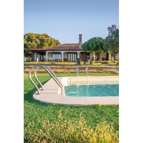 Eco-Lodge en la Reserva Privada Campanarios de Azaba - Proyecto de Conservación