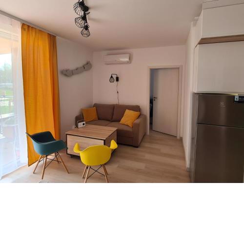 EDA Beach Galerius Apartman