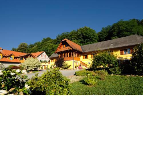 Edelsteinhaus Weingut Schnabl