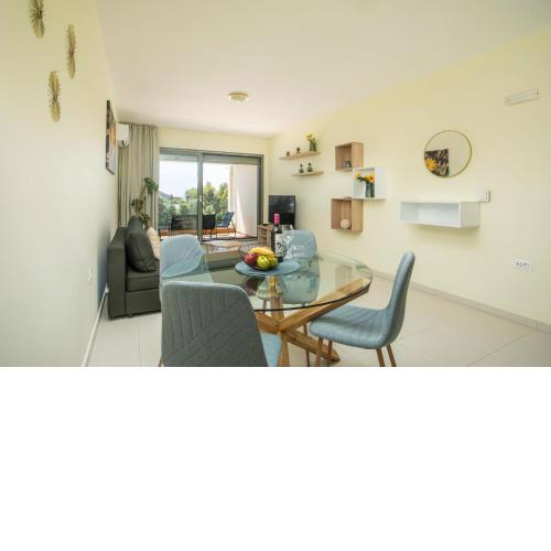 Eden Sunflower - Luxurious Apartment with Sea View