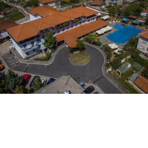 Edi Hotel