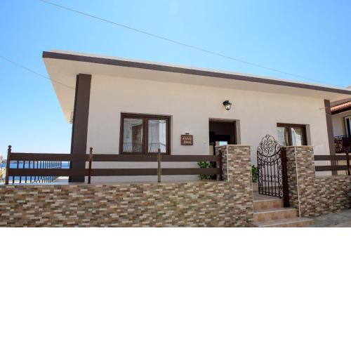 Effies House