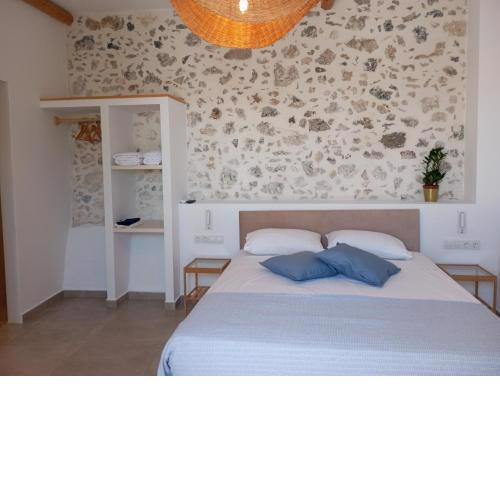 EFHARIS rustic delux studio