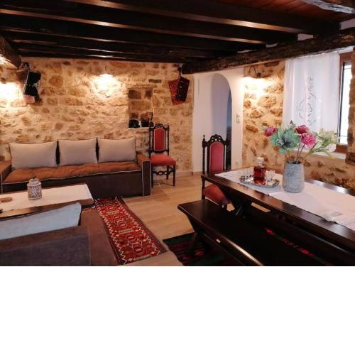 Eftychia's home
