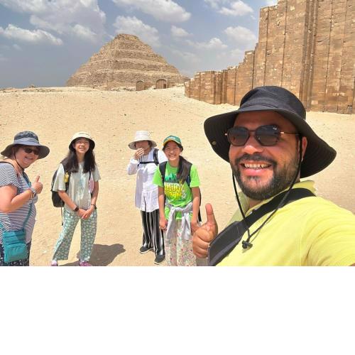 Egyptus Pyramids Inn