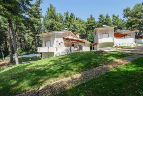 Ekatis Houses