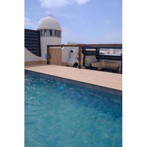 EL ÁTICO DE TERESA con PISCINA PRIVADA CLIMATIZADA a 250m playa
