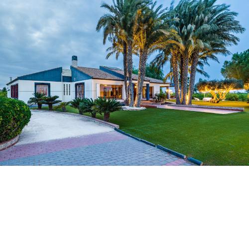 El Bancalito Suites and Garden