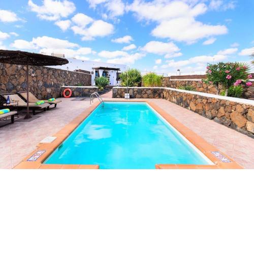 El Caserío de Güime Villa con Piscina Climatizada