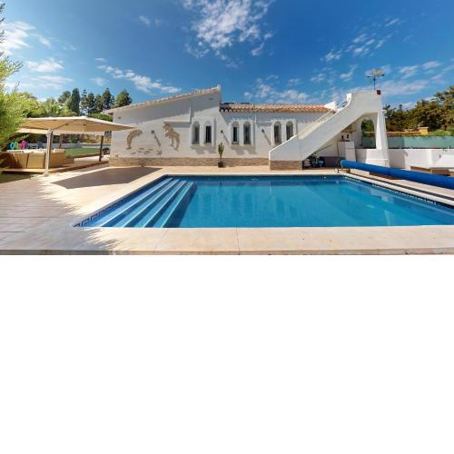 El Chaparral - Renovated Villa in La Cala