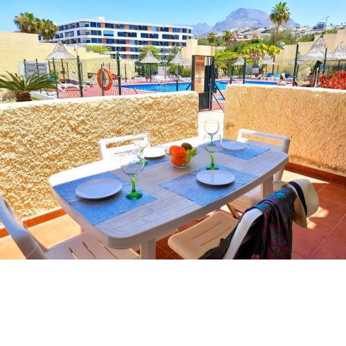 El cortijo, pool view