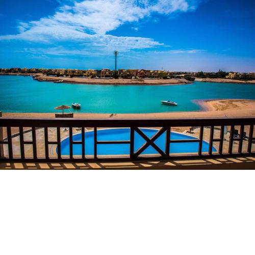 El Gouna Luxurious 2BR + Pool, Lagoon view in Sabina