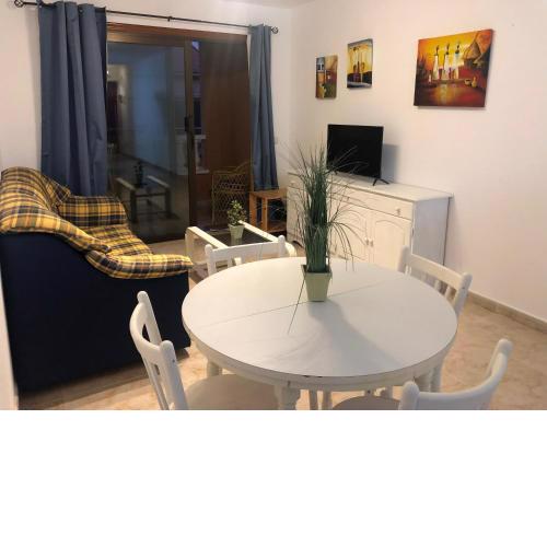 El Medano La Ola. Cabezo Beach 2 rooms parking place
