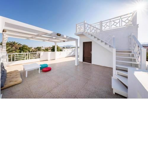 El Noor & Aura Apartments