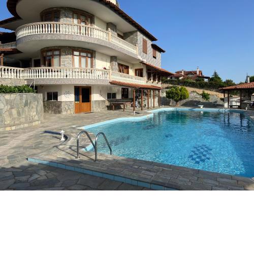 El Paraiso Premium