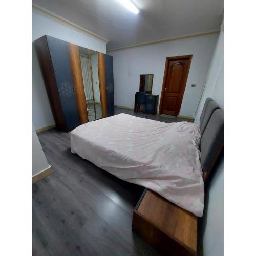 El-Shaikh Zayed, 6 october 3BHK flat- families