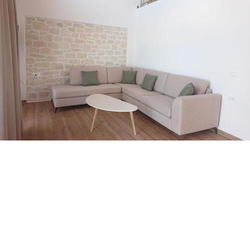 Elaia's holiday homes