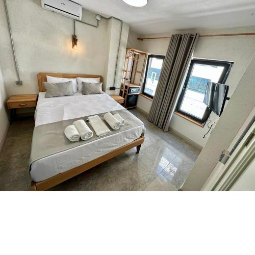 Elegance House Hotel