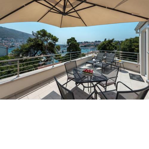 Elegant and bright apartment Orsan
