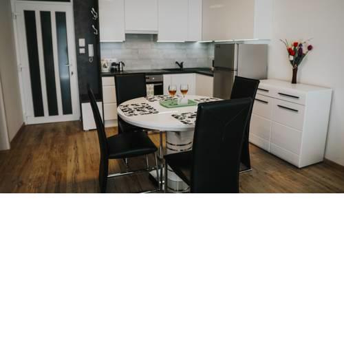 Elegant Apartman