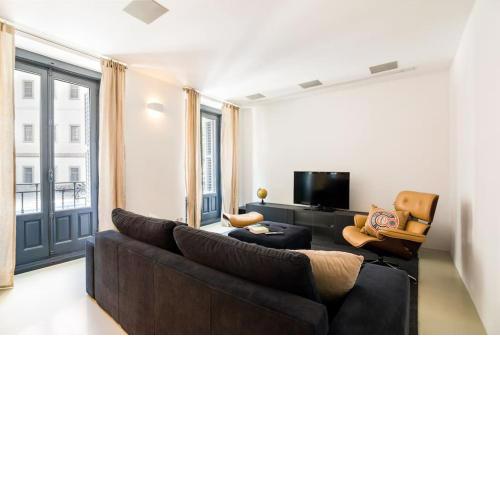 Elegant apartment in front of the Reina Sofia-SMCAB2