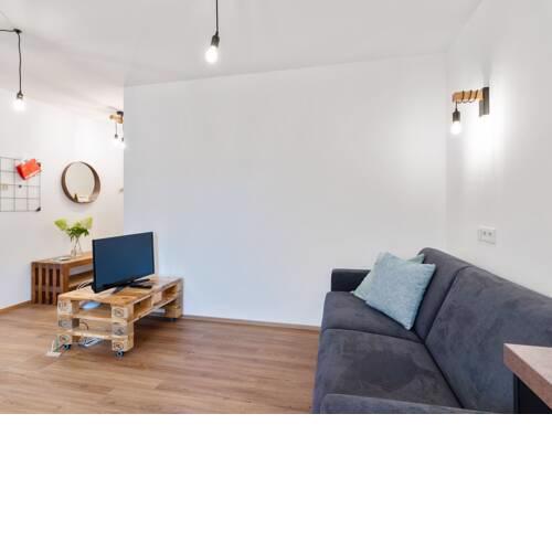 Elegant Apartment in Hopfgarten with Gym and Balcony