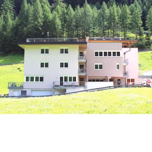 Elegant Apartment in Zwieselstein with Garden