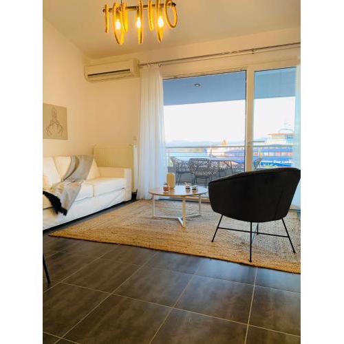 Elegant Apartment Keramoti