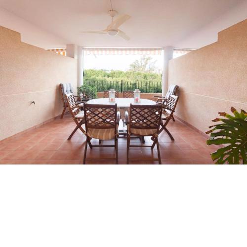 Elegant apartment very close to the beach