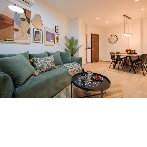 Elegant Luxury Suite
