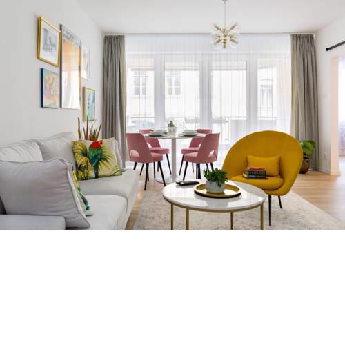 Elegant Nest in the Center with private parking and terrace