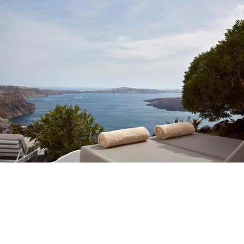 Elegant Oia Villa - Deluxe Villa with Caldera View - Private Plunge Pool - Imerovigli