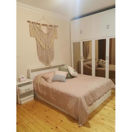 Elegant One Bedroom Flat FEMALES and FOREIGN COUPLES ONLY