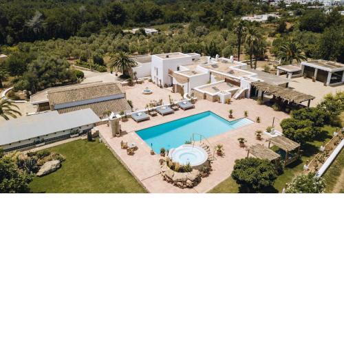 Elegant Restored Luxury 600 year old Farmhouse Las Chumberas 6 Bedrooms Stunning Views Santa Gertrudis