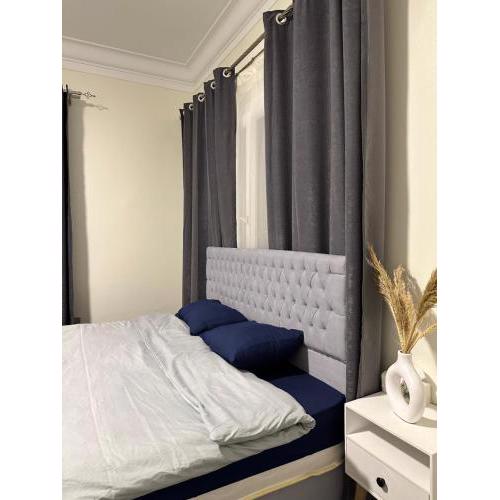 Elegant room in the city center
