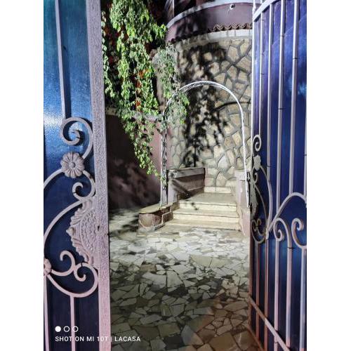 Elegant studio with private entrance with full services