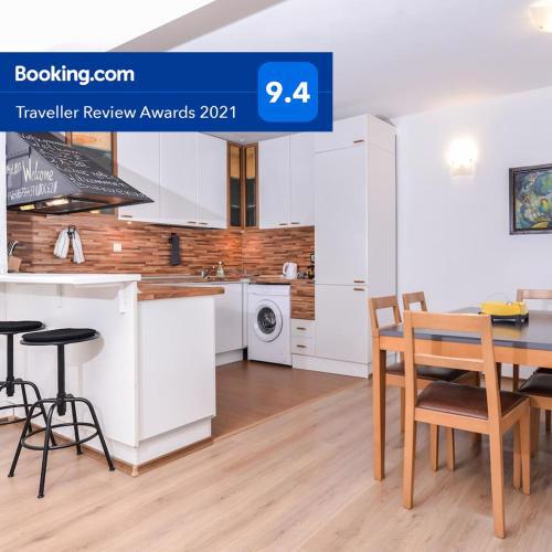 Eleganto - Two Bedroom, Top Central, Stylish Apartment