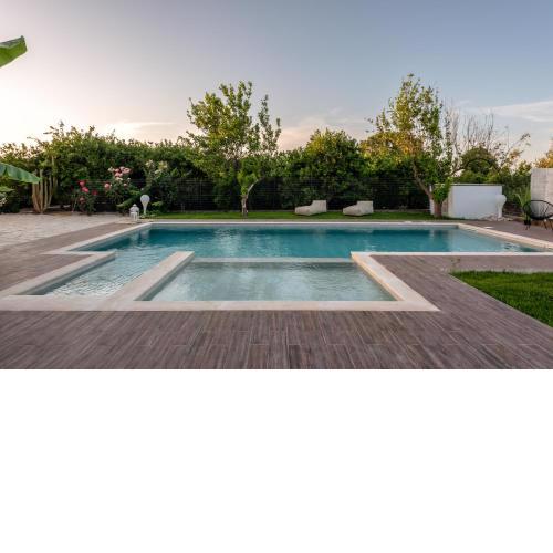 Elenas Village house - Dream apt w Pool & Terrace