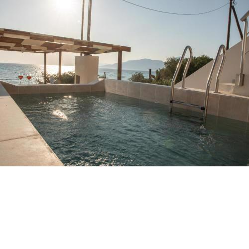 Eleni Suite, with Pool & open View