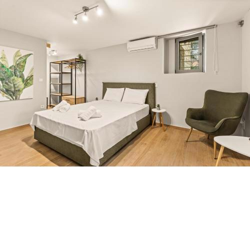 Elia Suite
