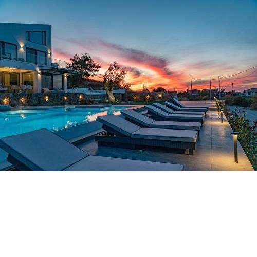 Eliandreia Luxury Villa