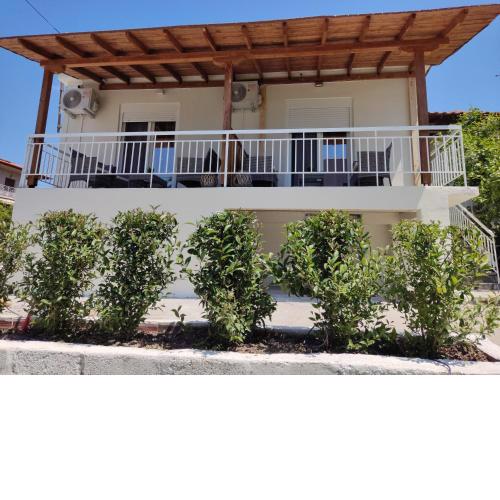 Elina House 3