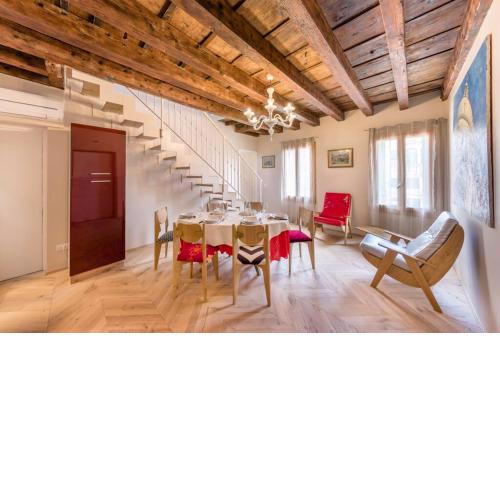 Élite Home stunning venetian apt. Close Accademia
